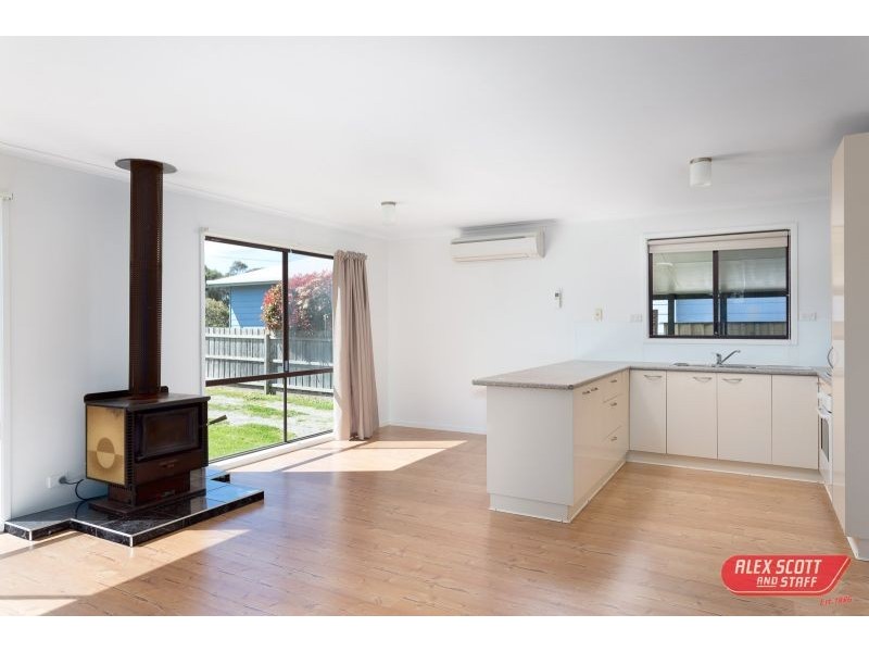 17 ANGLERS ROAD, Cape Paterson VIC 3995