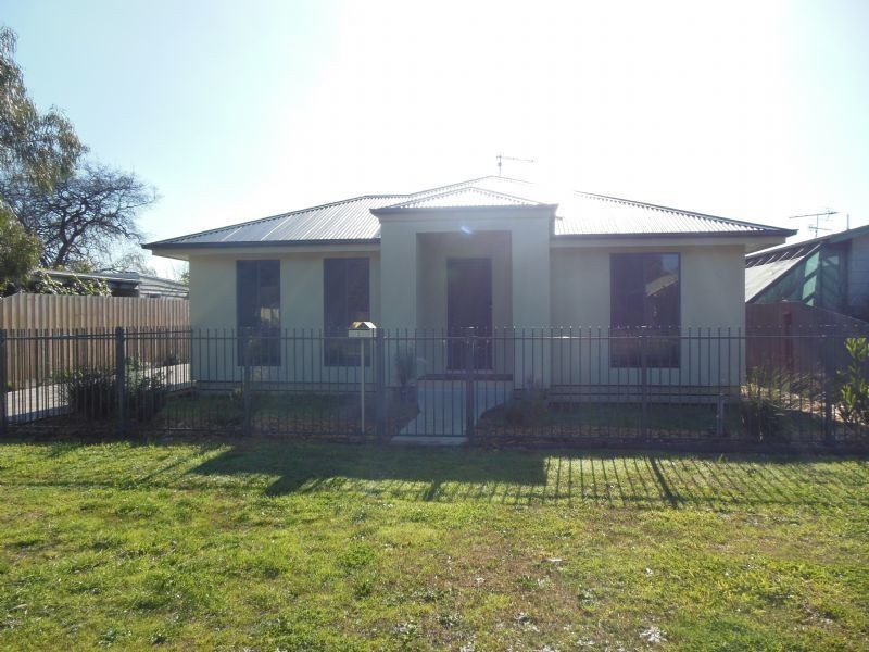 1/28 EPSOM STREET, South Dudley VIC 3995