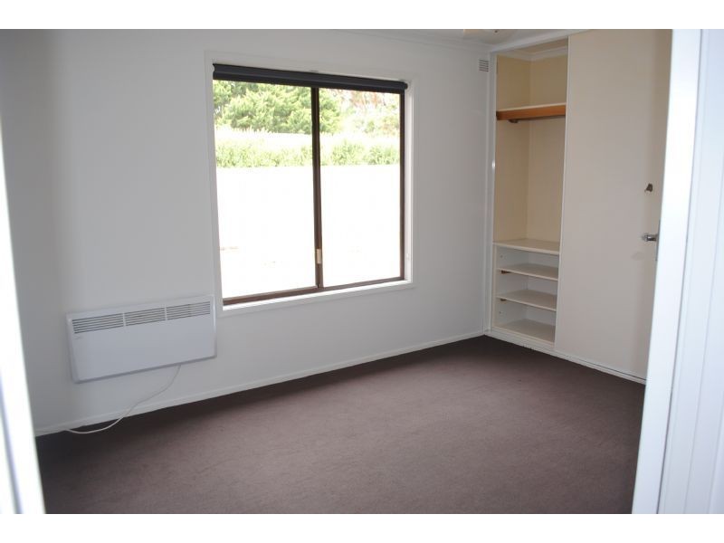 1/17 HENRY STREET EAST, Wonthaggi VIC 3995