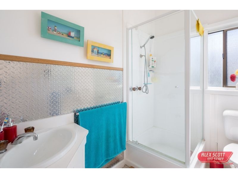 42 VIMINARIA RD, Harmers Haven VIC 3995