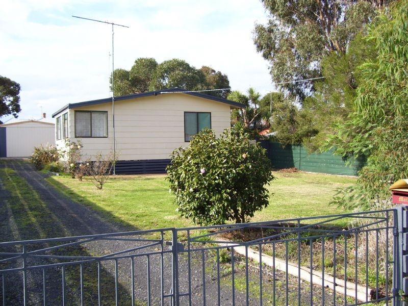 61 POWLETT STREET, Dalyston VIC 3992