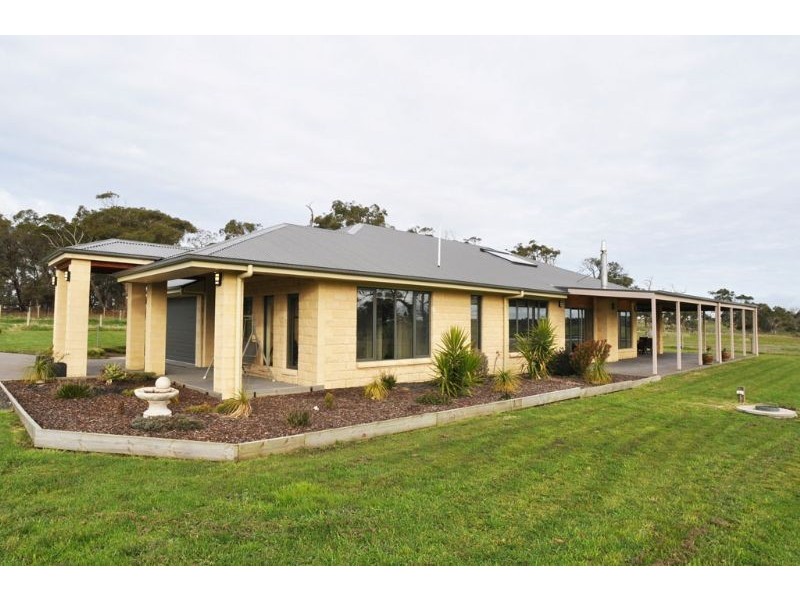 Wattle Bank VIC 3995