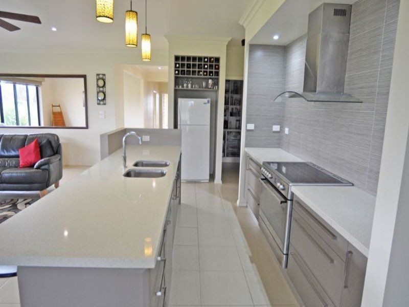 Wattle Bank VIC 3995