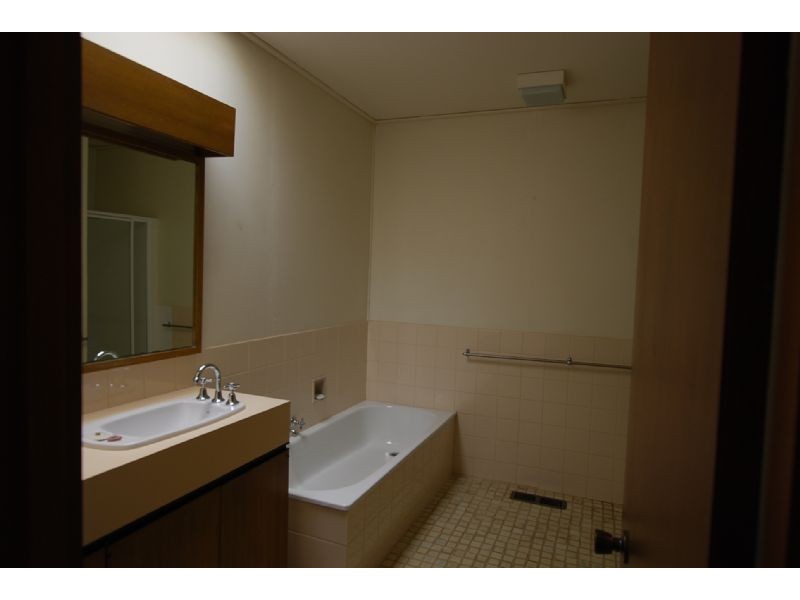 6 BROOME CRESCENT, Wonthaggi VIC 3995