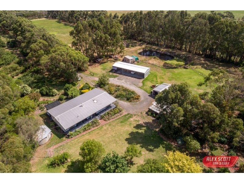525 LYNNES ROAD, Wattle Bank VIC 3995