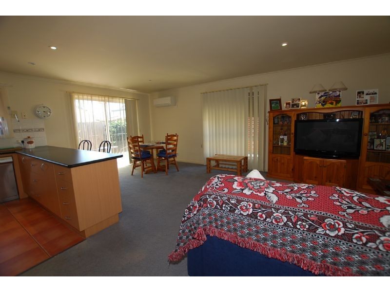 2/93 MCKENZIE STREET, Wonthaggi VIC 3995