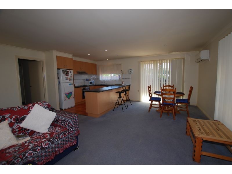 2/93 MCKENZIE STREET, Wonthaggi VIC 3995