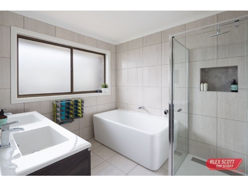 32 TURNER STREET, Wonthaggi VIC 3995