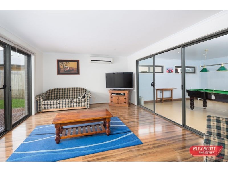 6 CANARY WAY, Wonthaggi VIC 3995