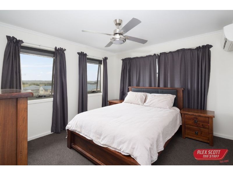 6 CANARY WAY, Wonthaggi VIC 3995