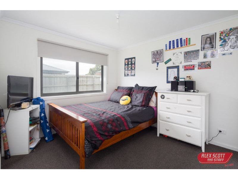 6 CANARY WAY, Wonthaggi VIC 3995