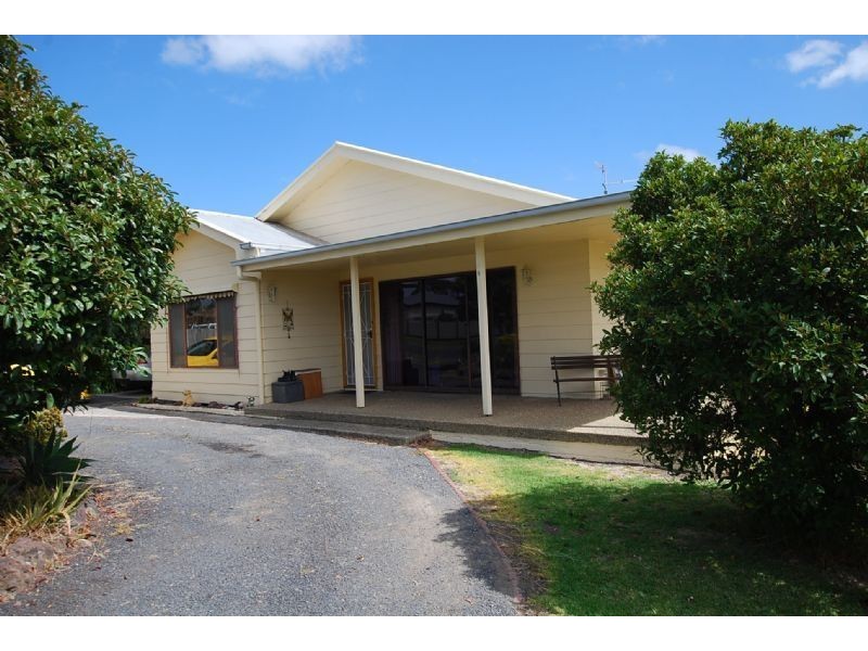 8 CAMERON STREET, Wonthaggi VIC 3995