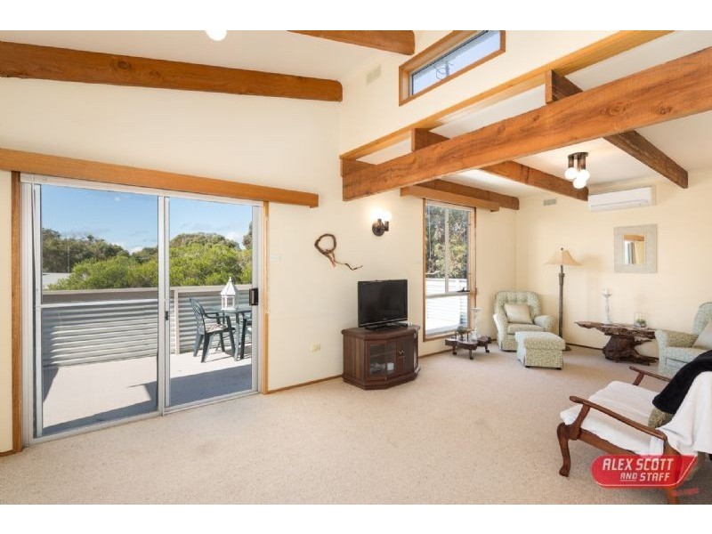 4 SWAN STREET, Cape Paterson VIC 3995