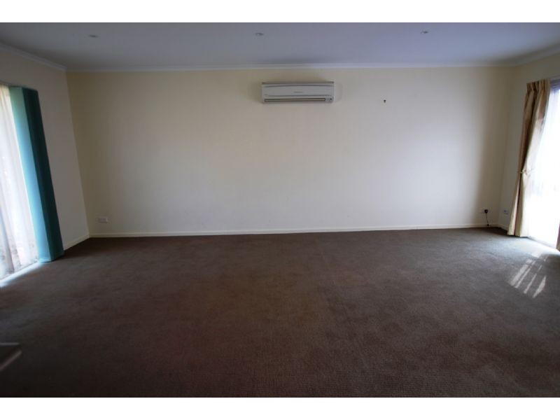 13/21 MCKENZIE, Wonthaggi VIC 3995