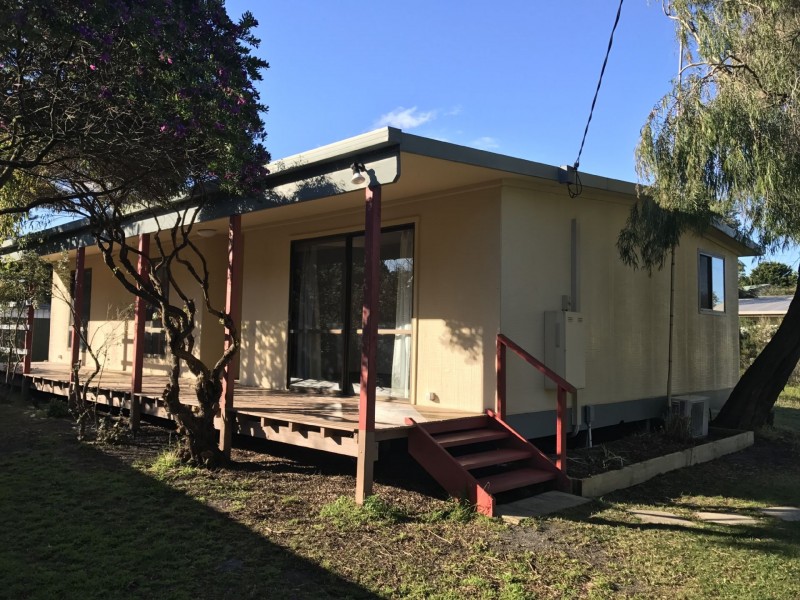 18 ANGLERS ROAD, Cape Paterson VIC 3995