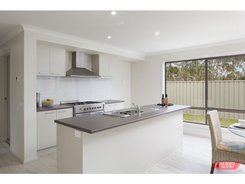 4 SILVEREYE CIRCUIT, Wonthaggi VIC 3995