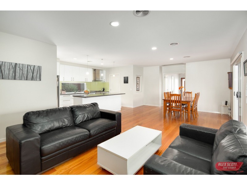 26 OXFORD WAY, Wonthaggi VIC 3995