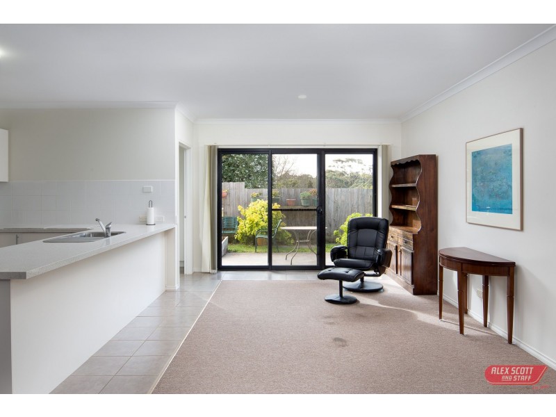 2/4 MERRIN CRESCENT, Wonthaggi VIC 3995