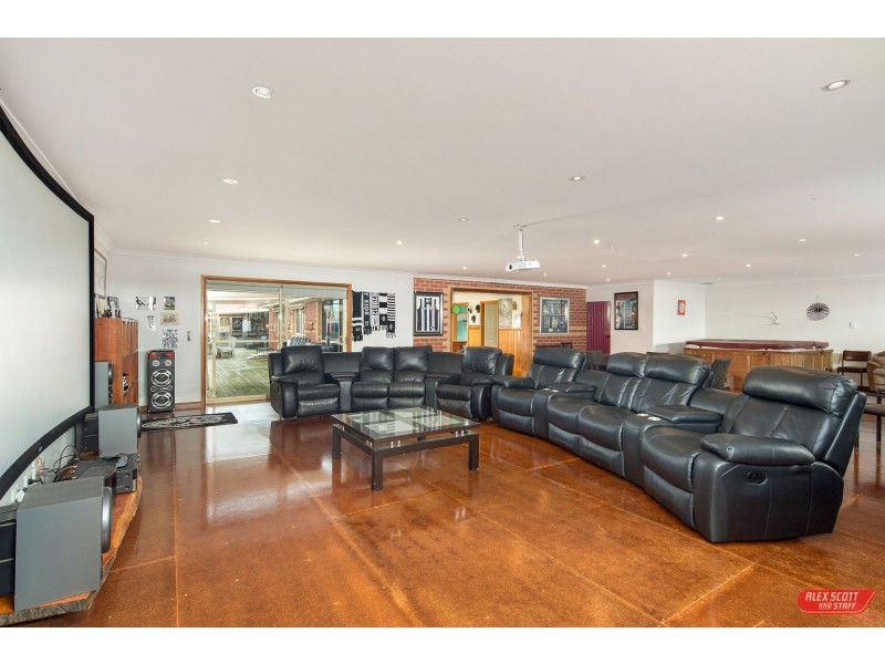 11 OXFORD WAY, Wonthaggi VIC 3995