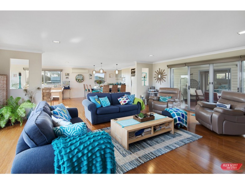 1 COASTAL RISE, Kilcunda VIC 3995
