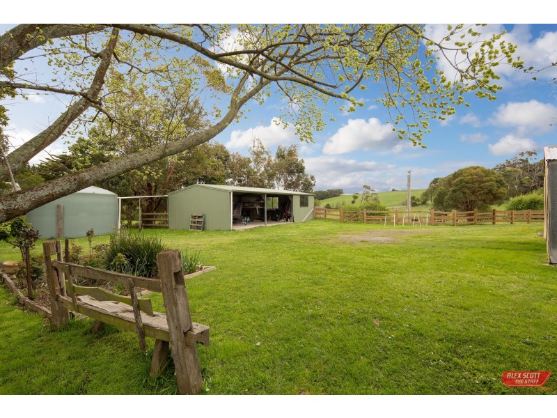 32 LOLANDS ROAD, Kongwak VIC 3951