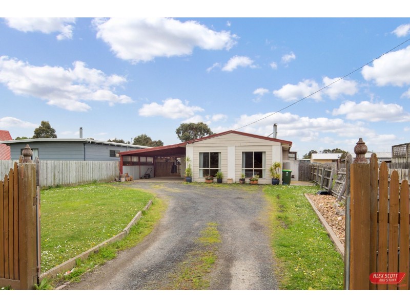 1 TULLOCH STREET, Dalyston VIC 3992