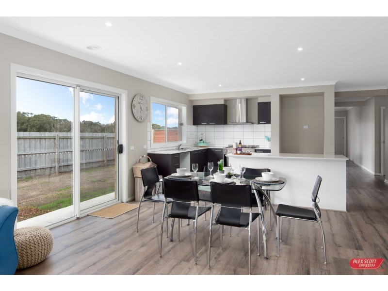 12 ANSER PLACE, Inverloch VIC 3996