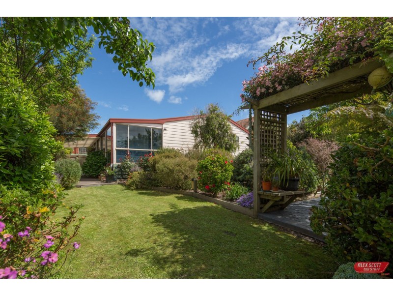 9 OXFORD WAY, Wonthaggi VIC 3995
