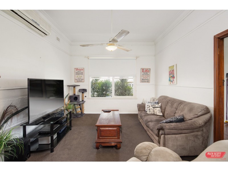 8 KINGSTON ROAD, Wonthaggi VIC 3995