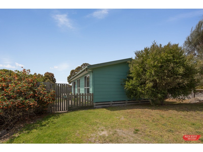 76 MARINE STREET, Cape Paterson VIC 3995