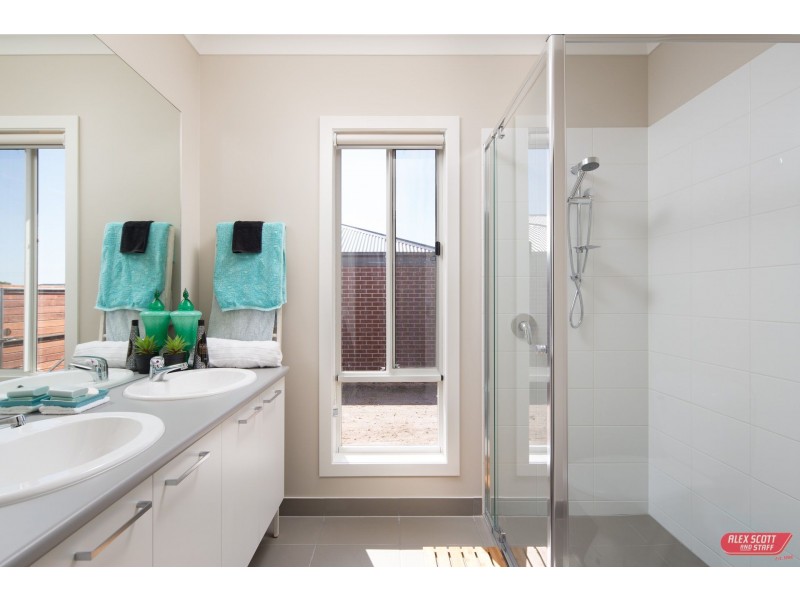 8 O’BRIEN CIRCUIT, Wonthaggi VIC 3995