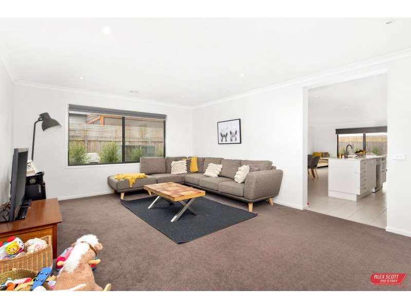 15 CITADEL WAY, Inverloch VIC 3996