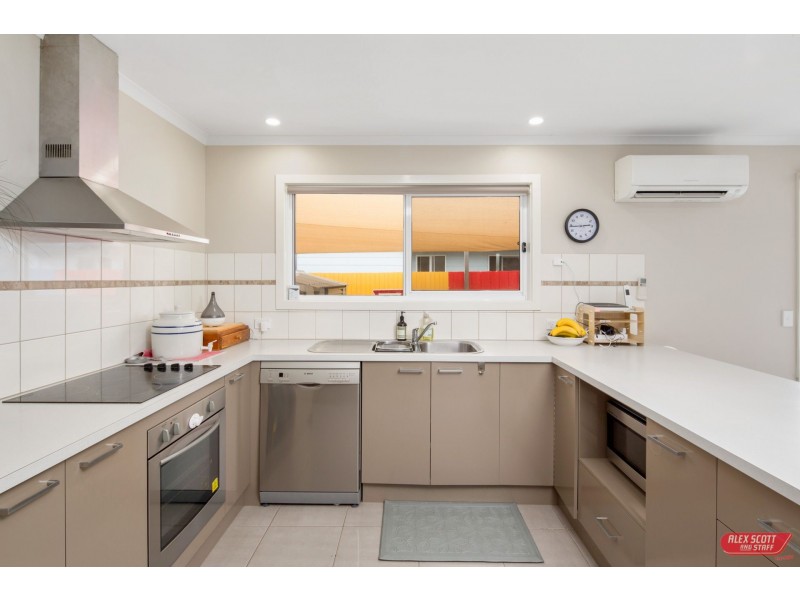 37 TULLOCH STREET, Dalyston VIC 3992