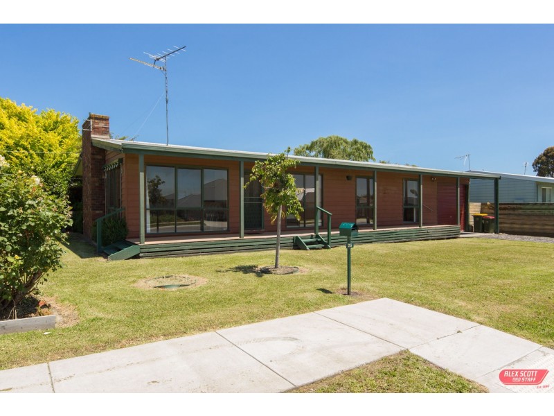 26 VICARS AVENUE, Wonthaggi VIC 3995