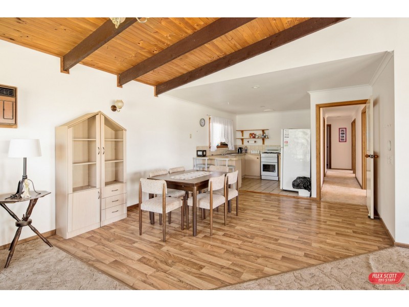 26 VICARS AVENUE, Wonthaggi VIC 3995