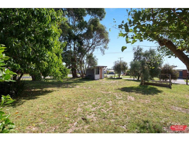 14 LONGSTAFF STREET, Wonthaggi VIC 3995