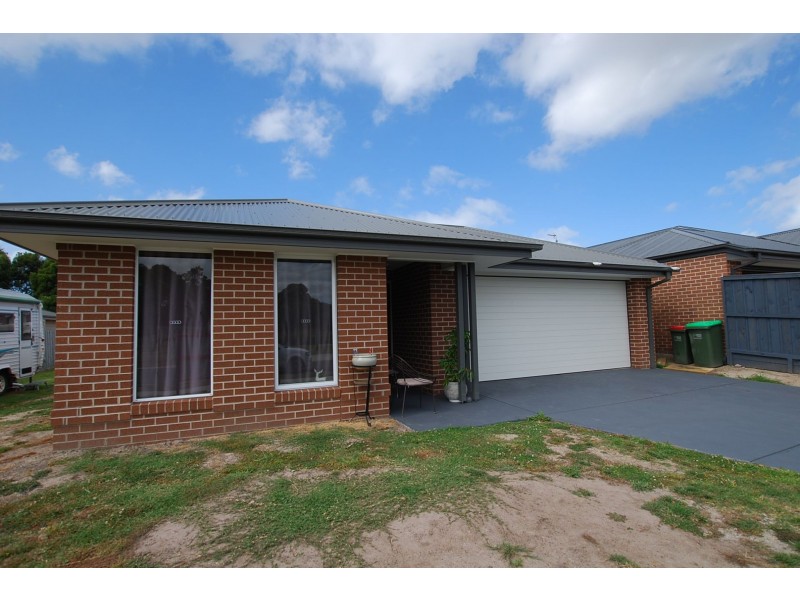 17 CAMBRIDGE WAY, Wonthaggi VIC 3995