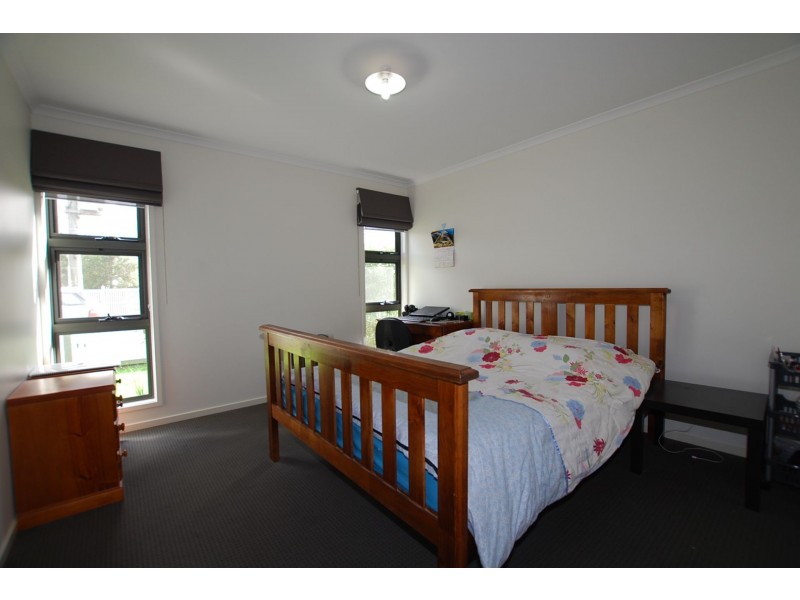 9 LEWIS AVENUE, Wonthaggi VIC 3995
