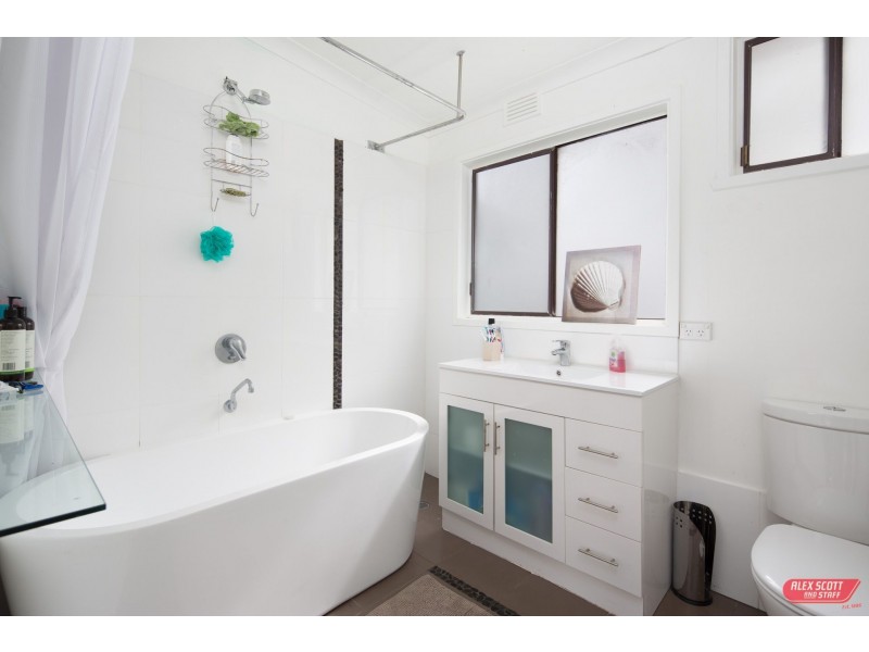 48 ANCHOR PARADE, Cape Paterson VIC 3995