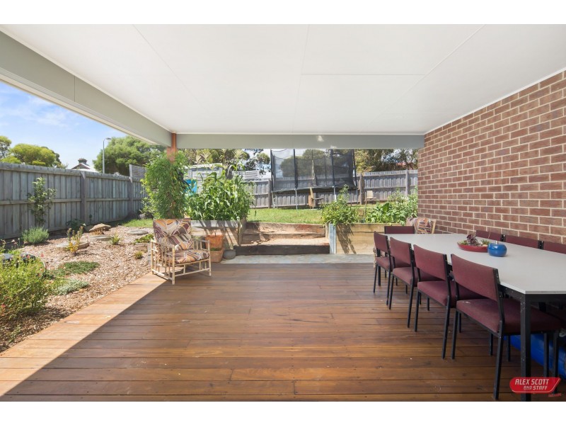 1 WILLIAMSONS WALK, Wonthaggi VIC 3995