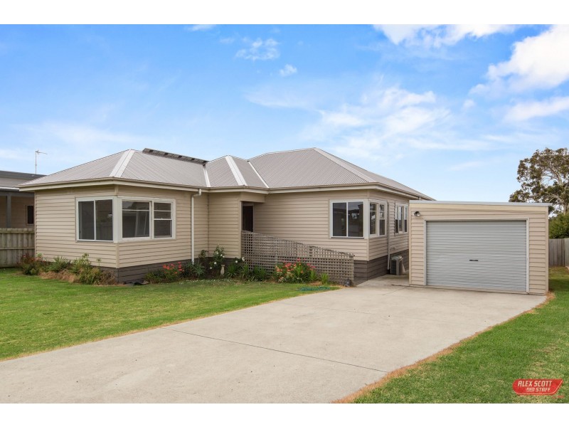 5 WALKER STREET, Dalyston VIC 3992