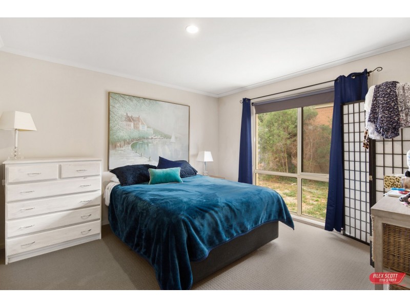 2/9-11 LONGWALL COURT, Wonthaggi VIC 3995