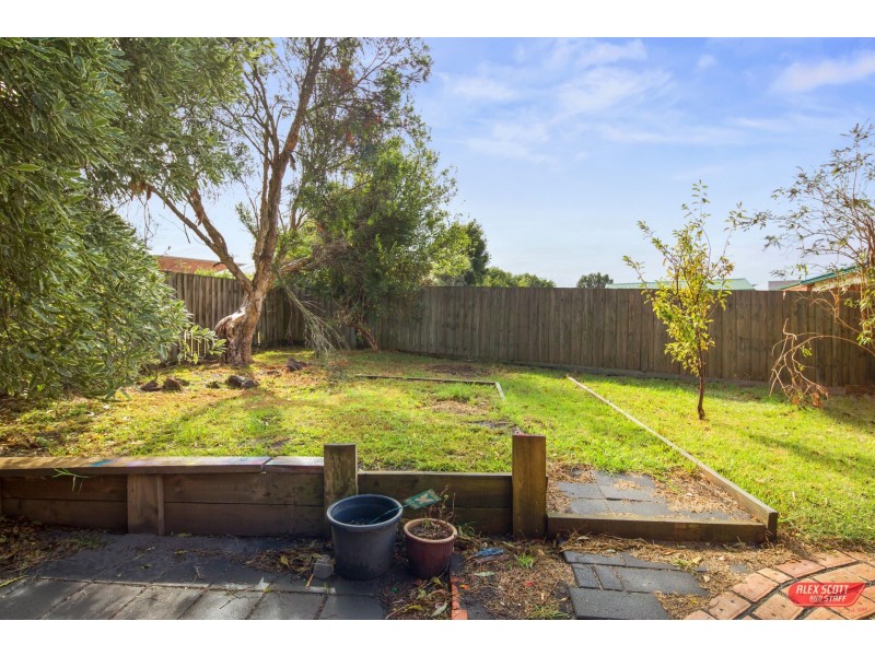 2/24 POPLAR STREET, Wonthaggi VIC 3995