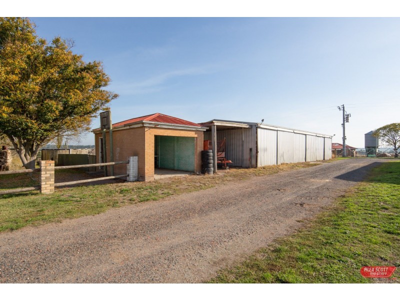 390 OUTTRIM- INVERLOCH ROAD, Kongwak VIC 3951