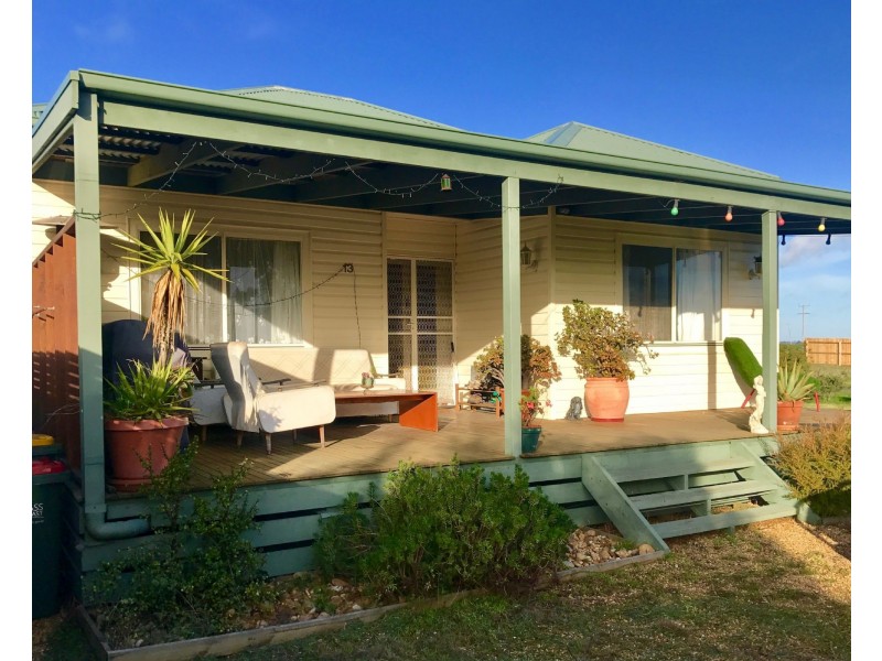 13 WALKER STREET, Dalyston VIC 3992