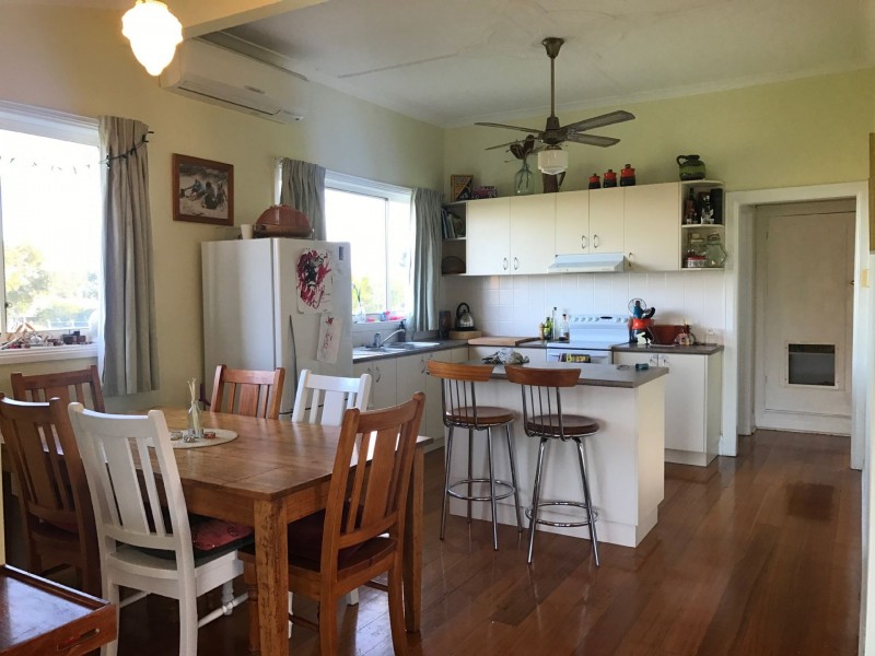 13 WALKER STREET, Dalyston VIC 3992