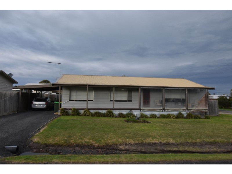 79 POWLETT STREET, Dalyston VIC 3992