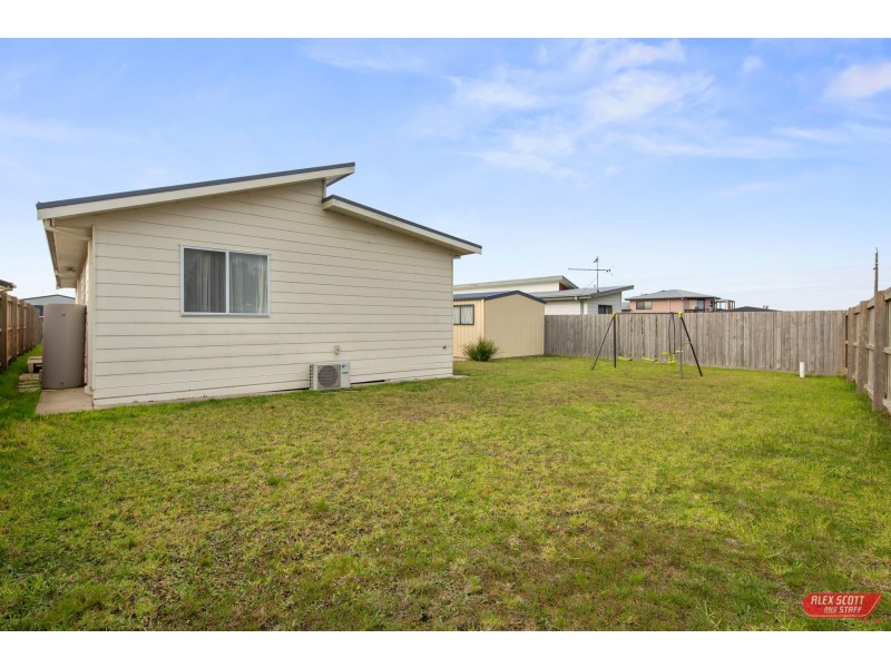 6 WILLOW COURT, Wonthaggi VIC 3995