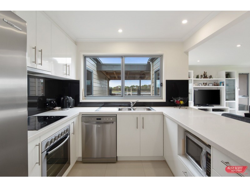 46 LYNNES ROAD, Wattle Bank VIC 3995