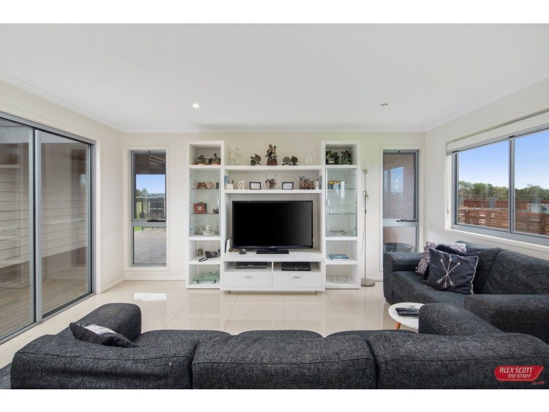 46 LYNNES ROAD, Wattle Bank VIC 3995
